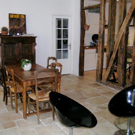 Le Marais 3 Bedrooms Apt ปารีส ภายนอก รูปภาพ